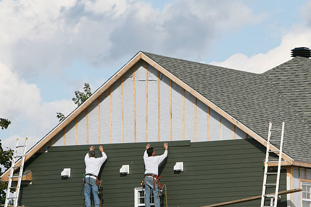 Professional Siding Contractor technician working in Hertford, NC